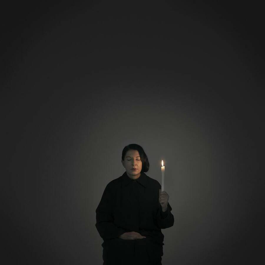 Марина Абрамович, Портрет художника со свечой (А) (из серии «С закрытыми глазами я вижу счастье»), 2012 г.